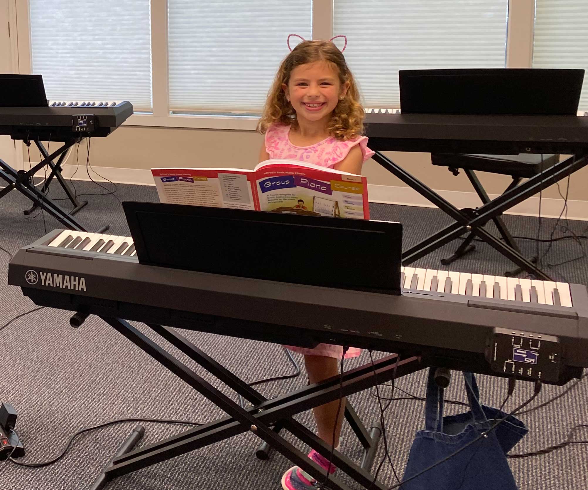Piano Class Kids Playing2